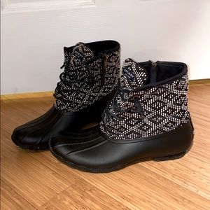 Black Sperry boots